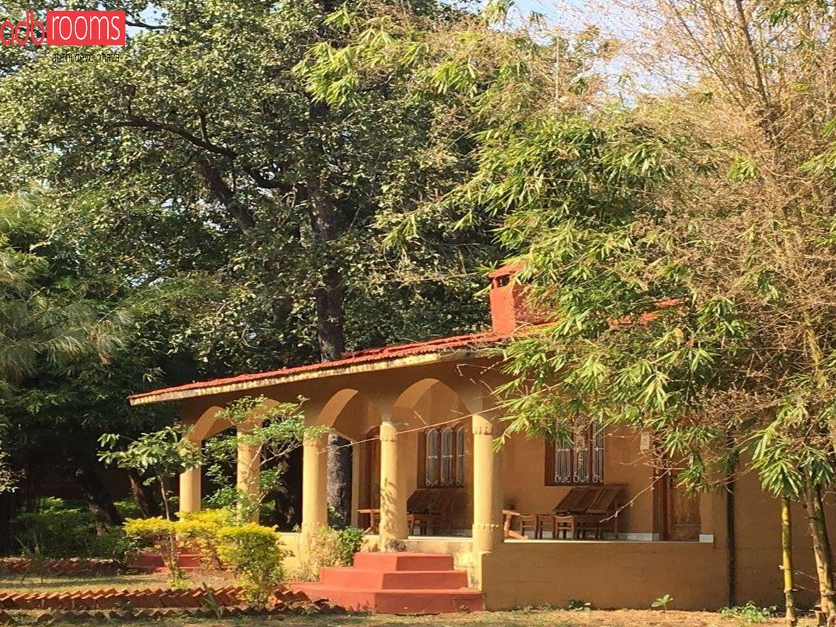 Adb Rooms Ashoka Resort Tāla Exterior foto
